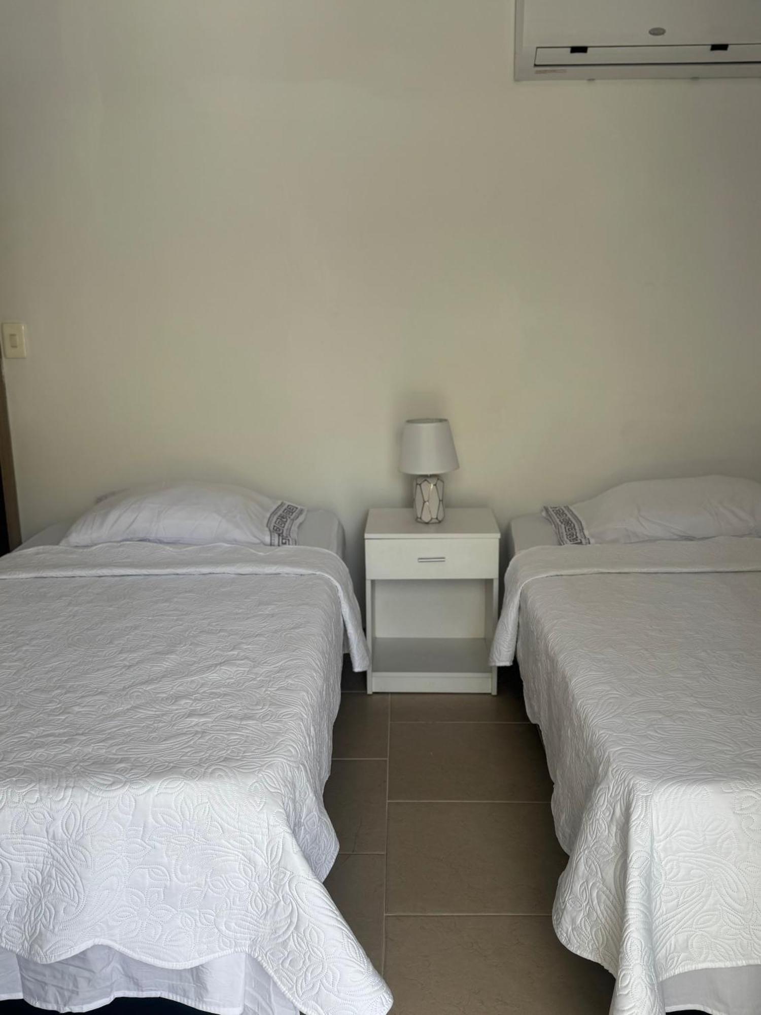 Leonor'S Guest House Bahia Suroeste Ngoại thất bức ảnh